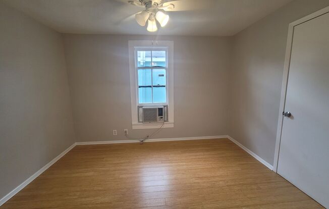 3 beds, 1 bath, $1,700