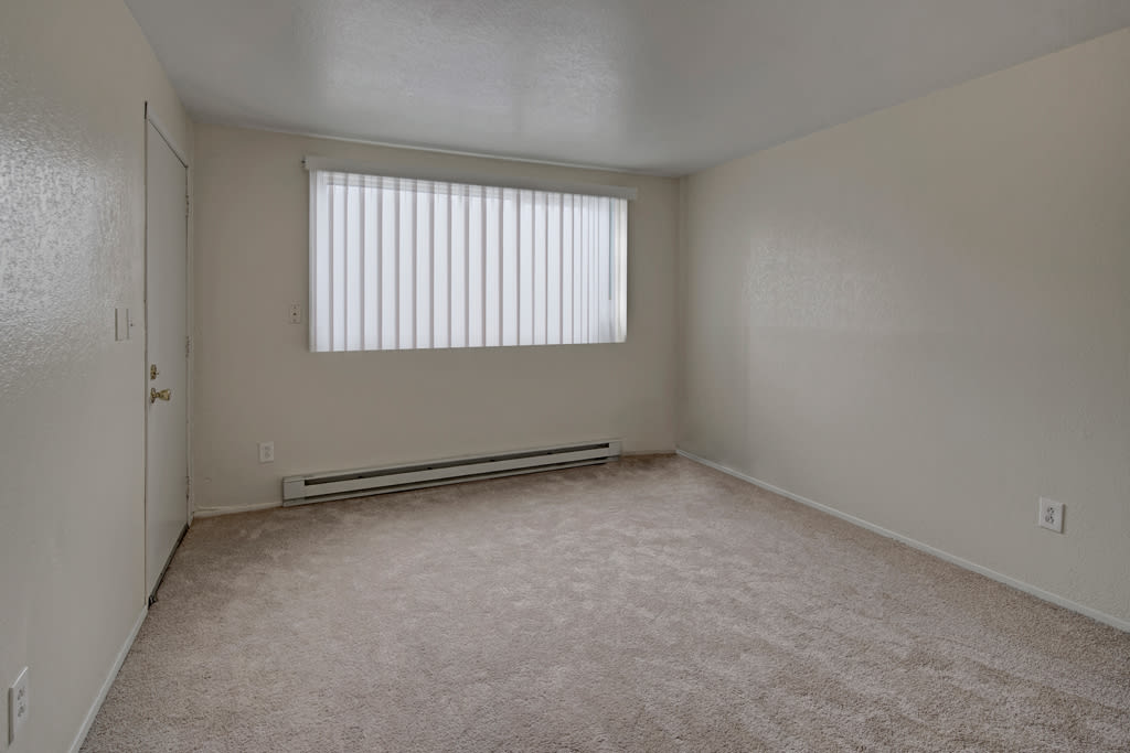 Welcome to The Club at Eagle Point Apartment Homes