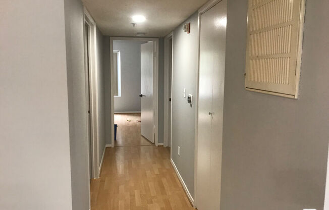 10282 TUJUNGA CYN BLVD