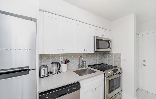 6208 SW 59 PL