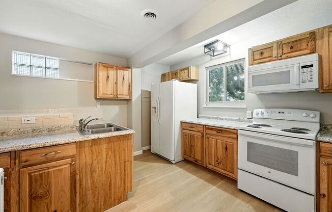 5075-5085 Swadley St.-HM
