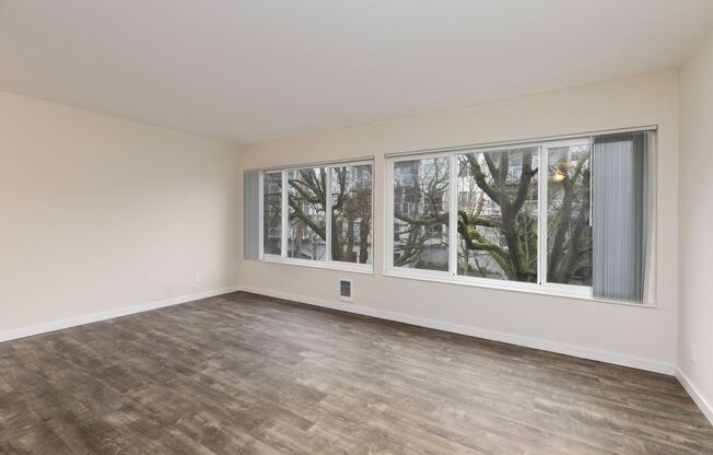 1 bed, 1 bath, 586 sqft, $1,850, Unit 402