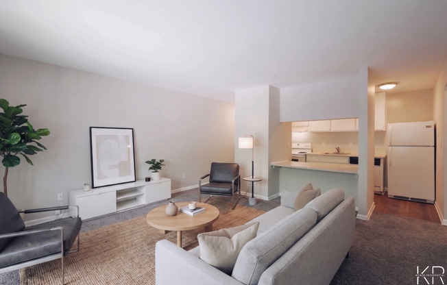 1 bed, 1 bath, 672 sqft, $1,175, Unit 2010-12