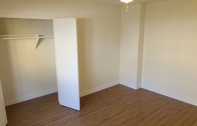 1 bed, 1 bath, 717 sqft, $1,650, Unit 6