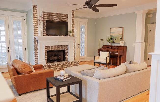4 Bedroom, 4.5 Bathroom Home!