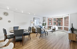 1126 N DEARBORN