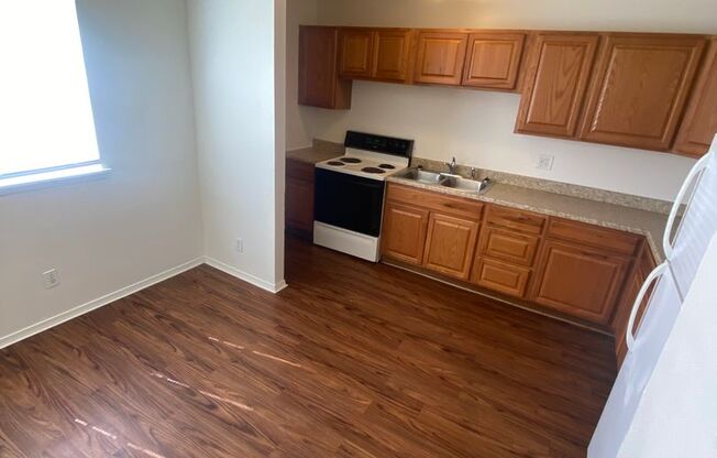 2 beds, 1 bath, 675 sqft, $723, Unit 441 Winfield-Unit 04