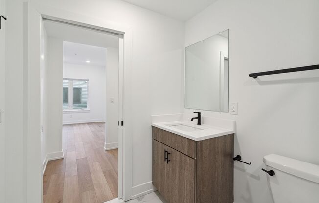 1 bed, 1 bath, 659 sqft, $1,700, Unit Unit 201
