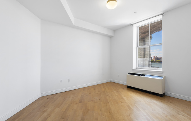 4 WATER ST