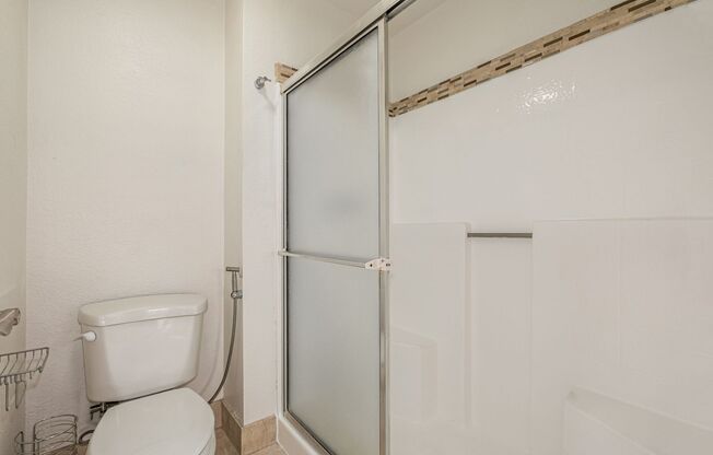 2 beds, 2 baths, $1,795, Unit # 105