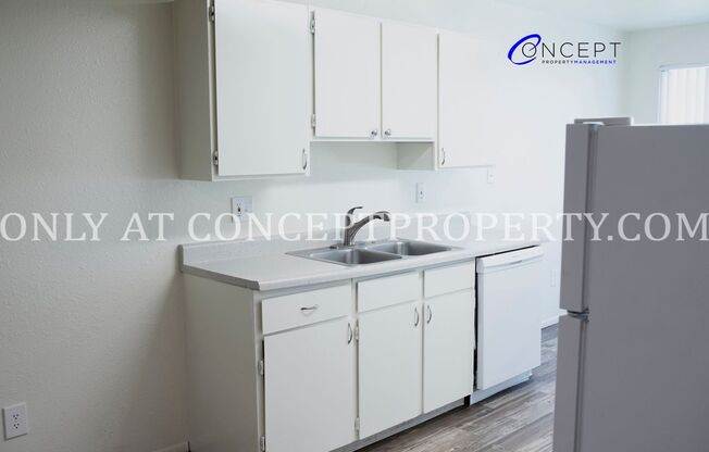 2 beds, 1 bath, 810 sqft, $1,299, Unit 30