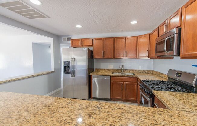 Beautifully remodeled 6 Bedroom 3 bath in the heart of Tempe. Minutes away from ASU!