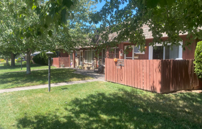 Studio, 1 bath, 350 sqft, $750, Unit Unit 455