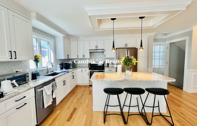 54 ALBEMARLE RD