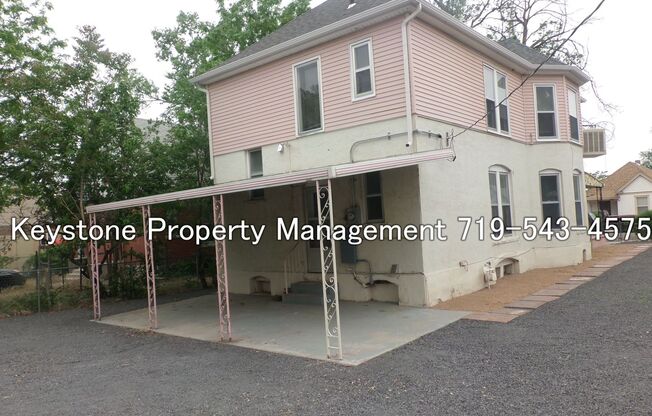 ALL Utilities Included with Rent! South-side Main Level 3 Bedroom/1 Bath Duplex  $1275 /$1275