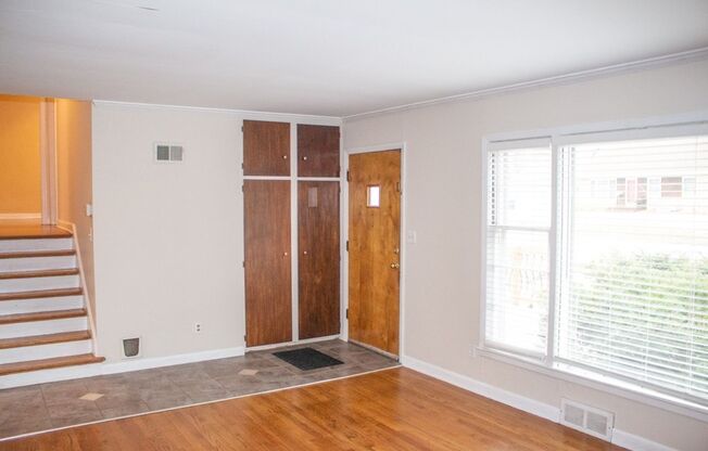 3 beds, 1 bath, $1,655