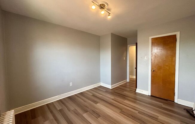 2 beds, 1 bath, 800 sqft, $1,720, Unit 6230 Fifth Ave. #320D