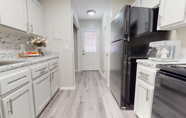 2 beds, 2 baths, $999, Unit 2103