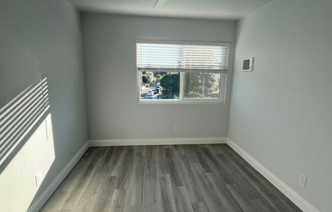 2 beds, 1 bath, 796 sqft, $2,350, Unit A-52