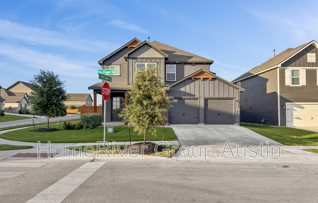 105 SKYFLOWER LN