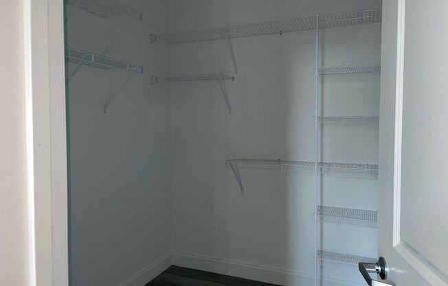 1 bed, 1 bath, 471 sqft, $2,100, Unit 406