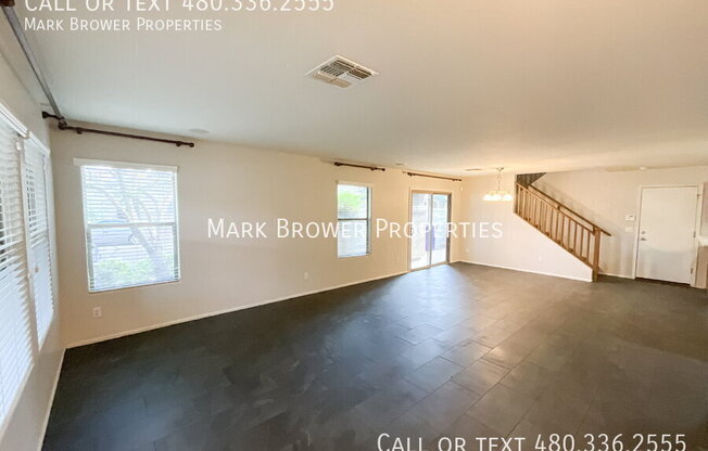 1073 S Hawk Lane