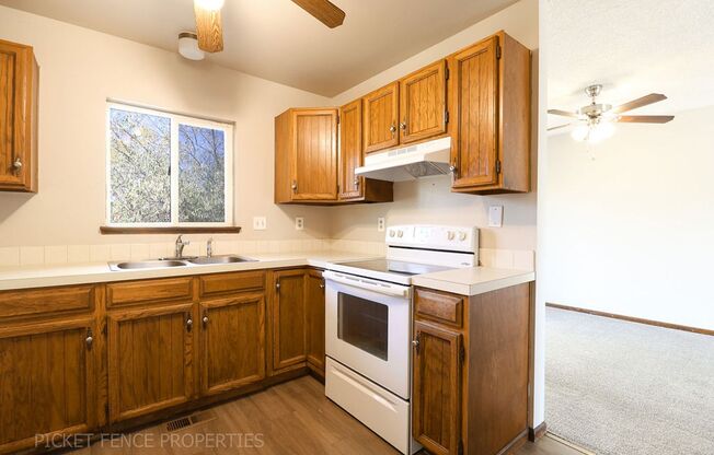 Beautiful 2 Story Home in Loveland