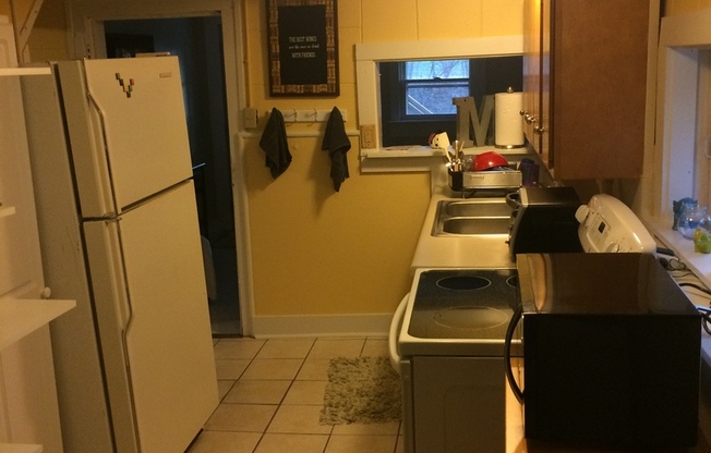 1 bed, 1 bath, $850