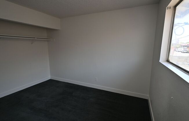 2 beds, 1 bath, $1,200