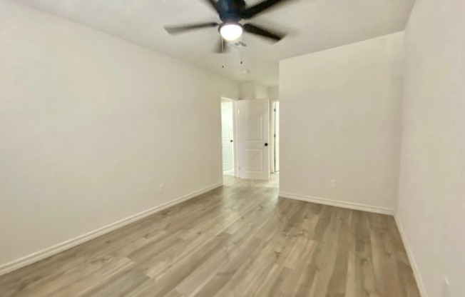 2 beds, 2 baths, 851 sqft, $1,175, Unit 43