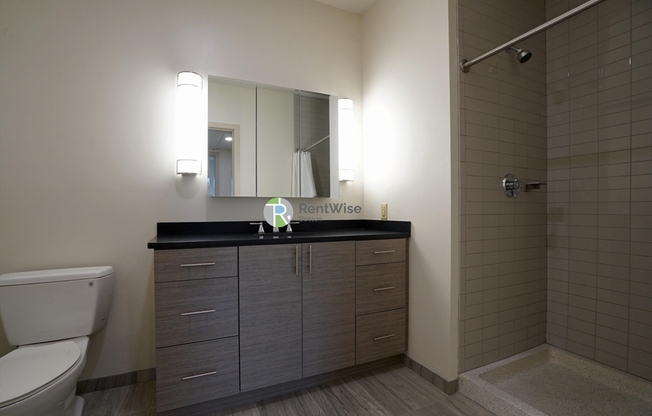 2 beds, 2 baths, 1,000 sqft, $4,220, Unit 301