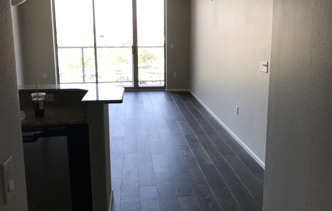 1 bed, 1 bath, $1,900, Unit Unit 804