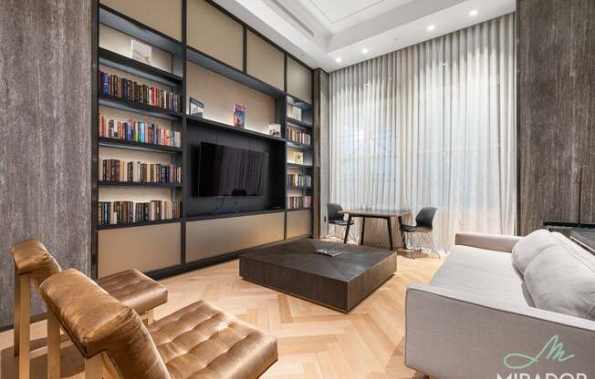 1 bed, 1 bath, $4,100, Unit 11C
