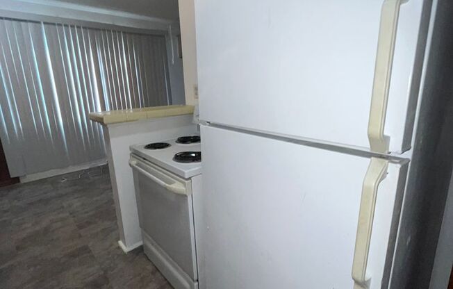 1 bed, 1 bath, $1,000, Unit 530 # 1