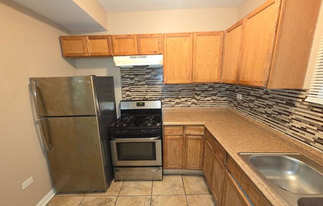 936 W 74th Street