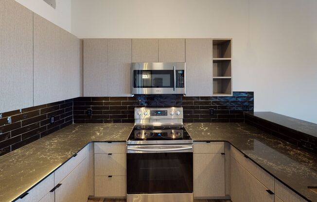 1 bed, 1 bath, 784 sqft, $1,640, Unit 515