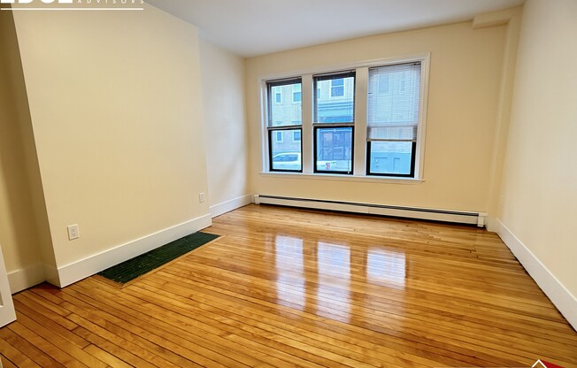 8 Royce Rd Apt 2