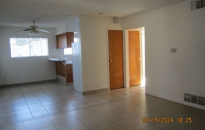 IMMACULATE DOWNTOWN 2 BEDROOM 1 BATH