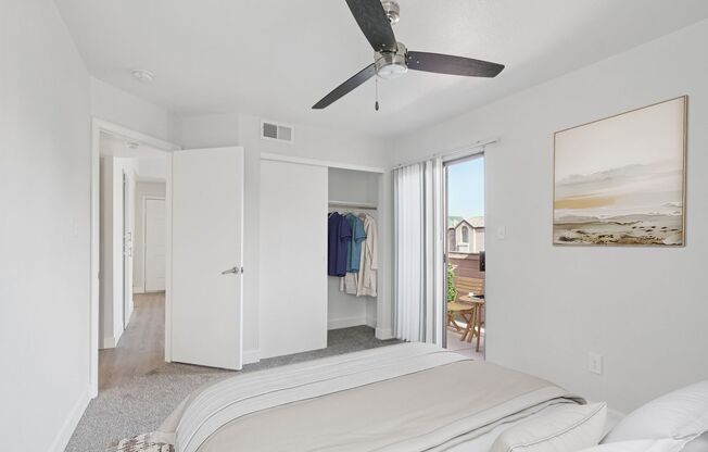 2 beds, 1 bath, 766 sqft, $1,274, Unit 2056