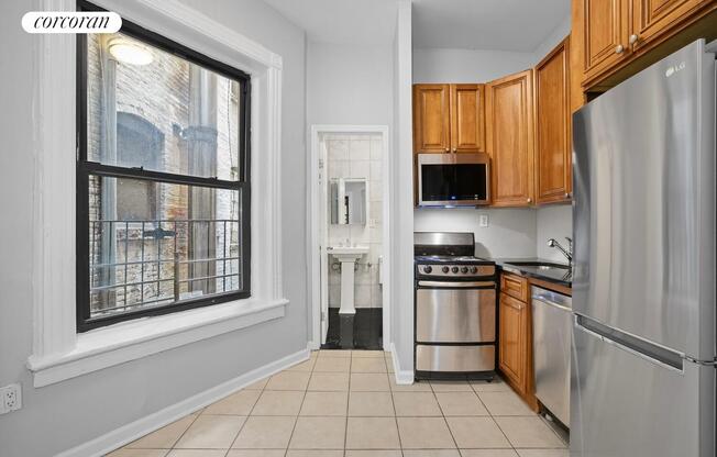 464 AMSTERDAM AVE