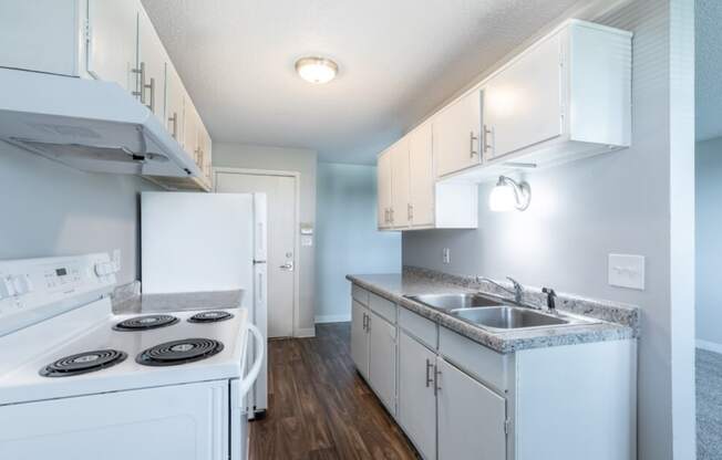 Parkside Apartments Kitchen