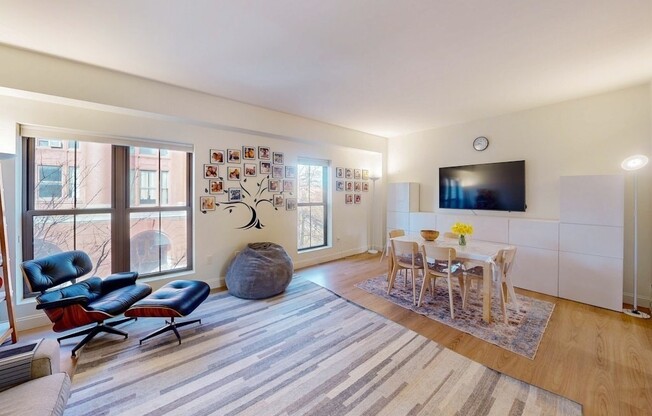 20 2nd St