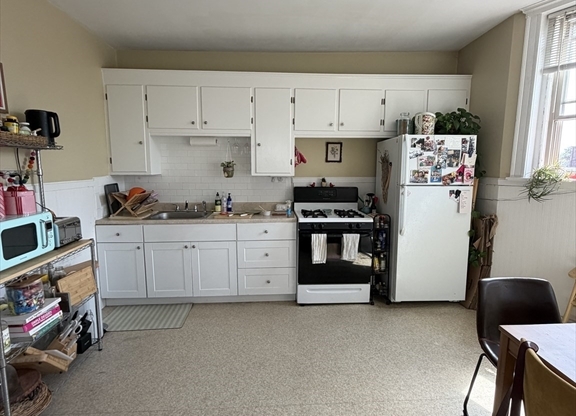 108 Bristol Rd