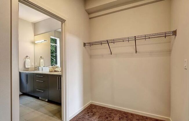 3bd/2ba Seattle Fourplex