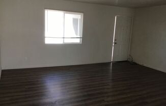 2 beds, 2 baths, $1,350, Unit 202