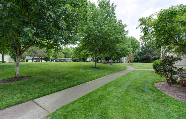 Hillsboro Apartments Near Intel, Commons at Dawson Creek