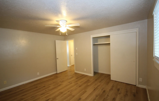 2 beds, 1 bath, 870 sqft, $1,195, Unit 1886 W Belmont