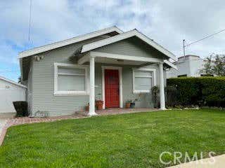 2 beds, 1 bath, 816 sqft, $3,000