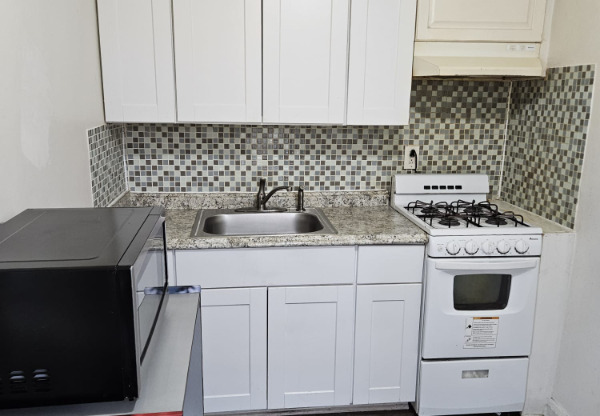 1310 DARTMOUTH AVE