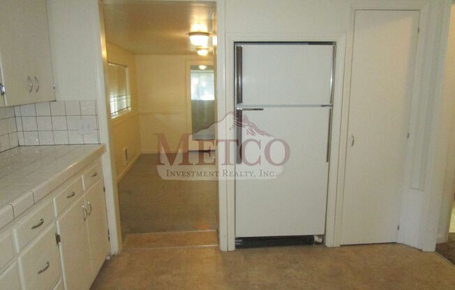 3 beds, 2 baths, $2,300